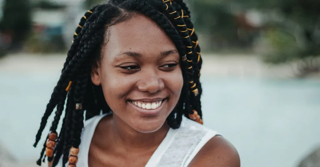 découvrez nos coiffures protectrices idéales pour préserver la santé de vos cheveux tout en restant stylé au quotidien.