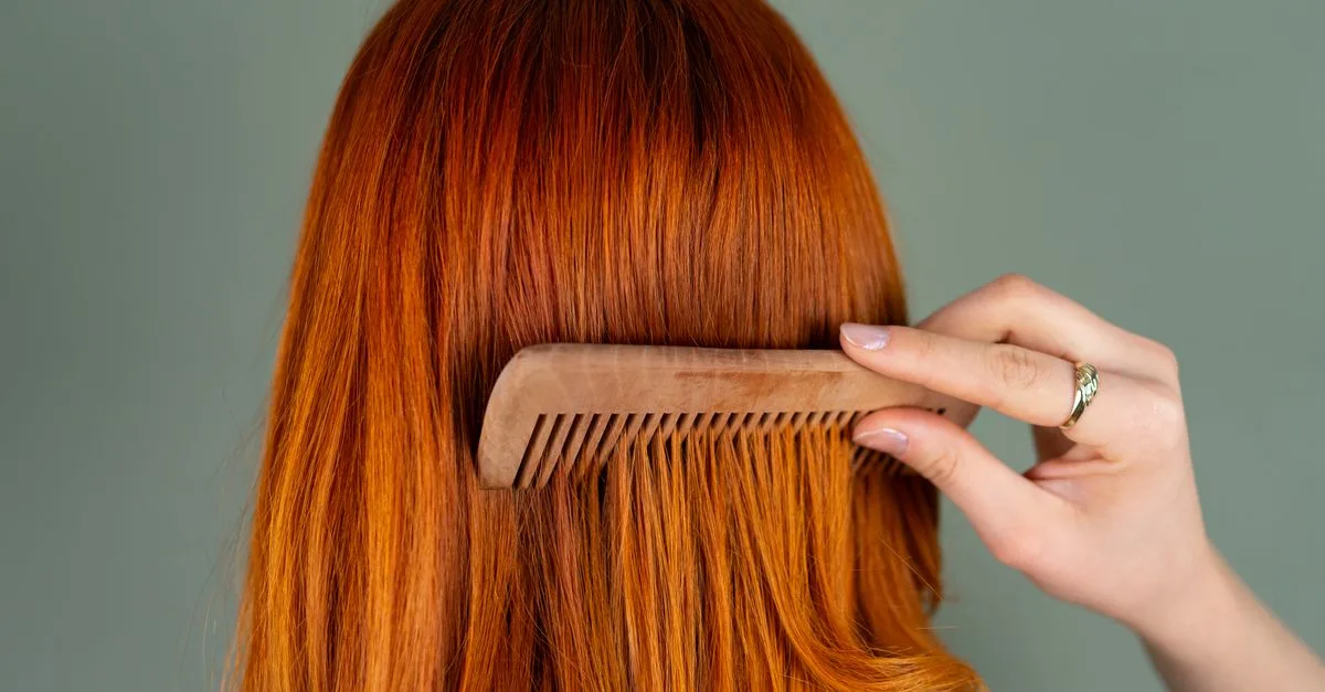 conseils et soins essentiels pour cheveux colorés et secs afin de restaurer leur éclat, leur douceur et leur santé.