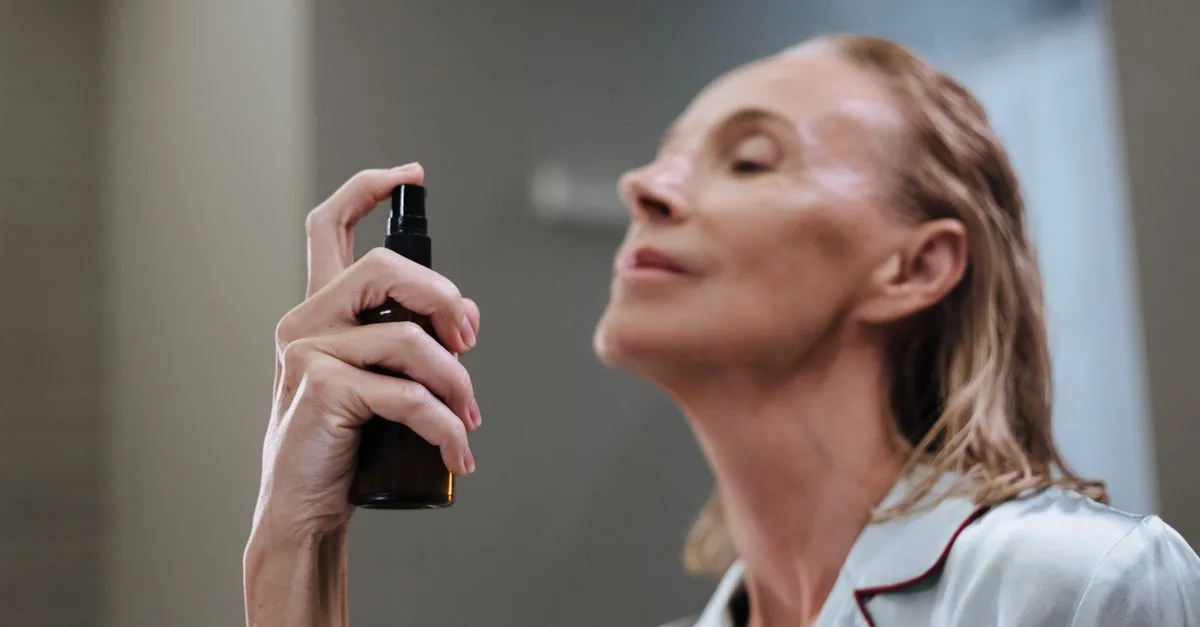 découvrez comment hydrater la peau grasse efficacement sans provoquer d'éruptions cutanées grâce à nos conseils et produits adaptés.