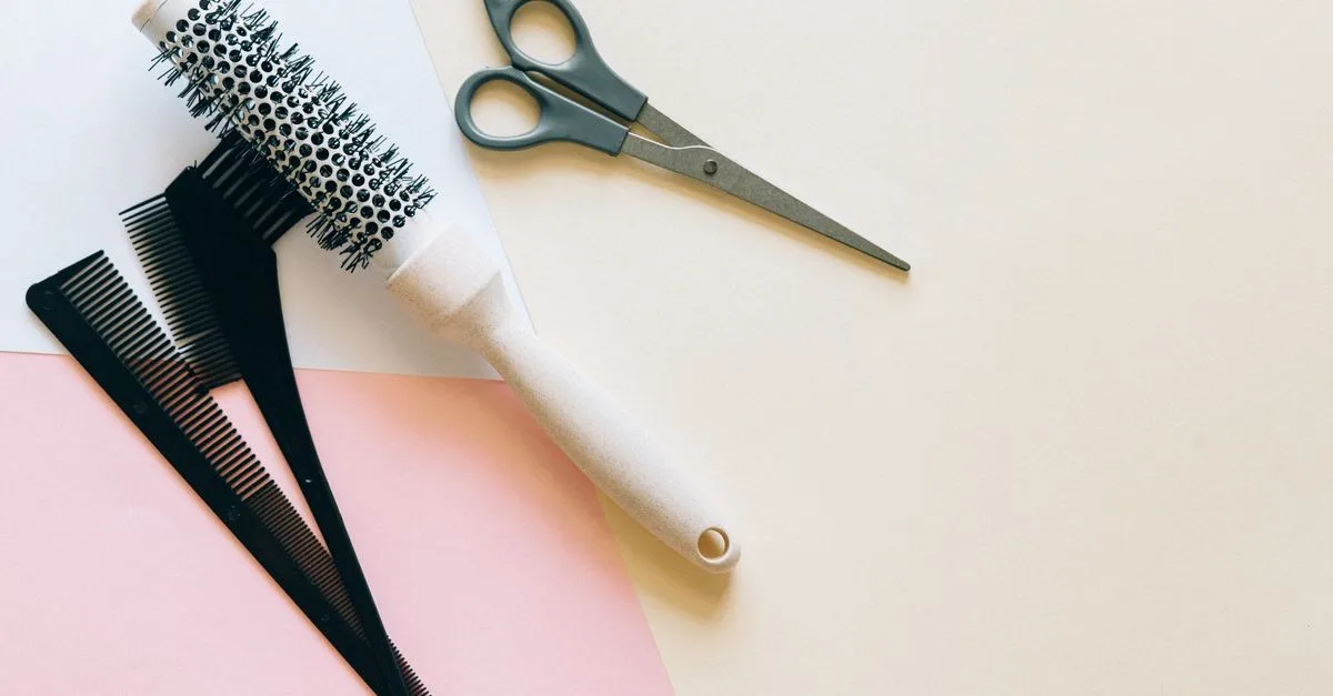 découvrez la coupe dégradée idéale pour les cheveux fins : ajoutez du volume, du mouvement et de la texture tout en conservant une chevelure légère.